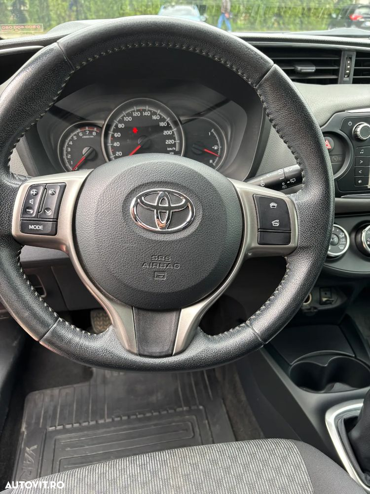 Toyota Yaris 1.3 VVT-i Luna - 13
