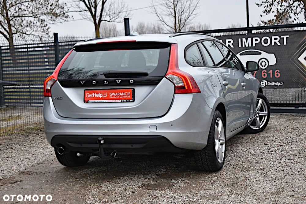 Volvo V60 DRIVe Momentum - 4