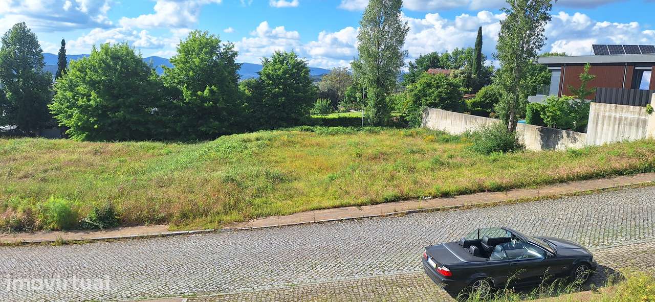 Lote de terreno com 1054 m², na encosta da Penha, para moradia. - Grande imagem: 2/6