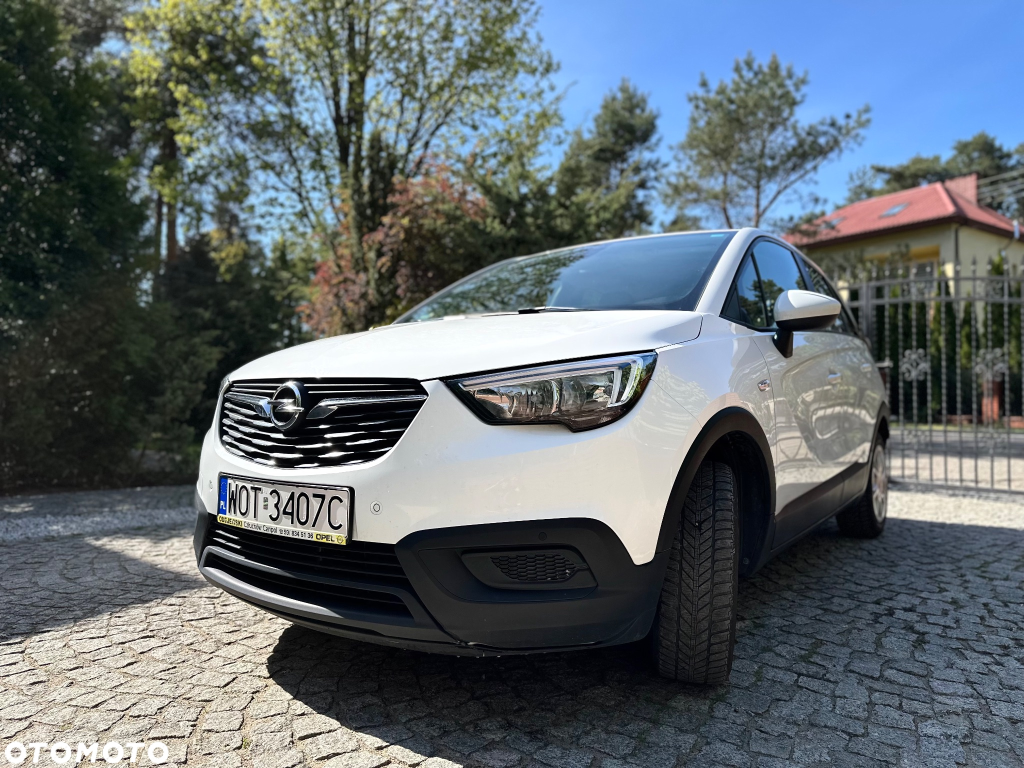 Opel Crossland X 1.2 T Enjoy S&S - 4