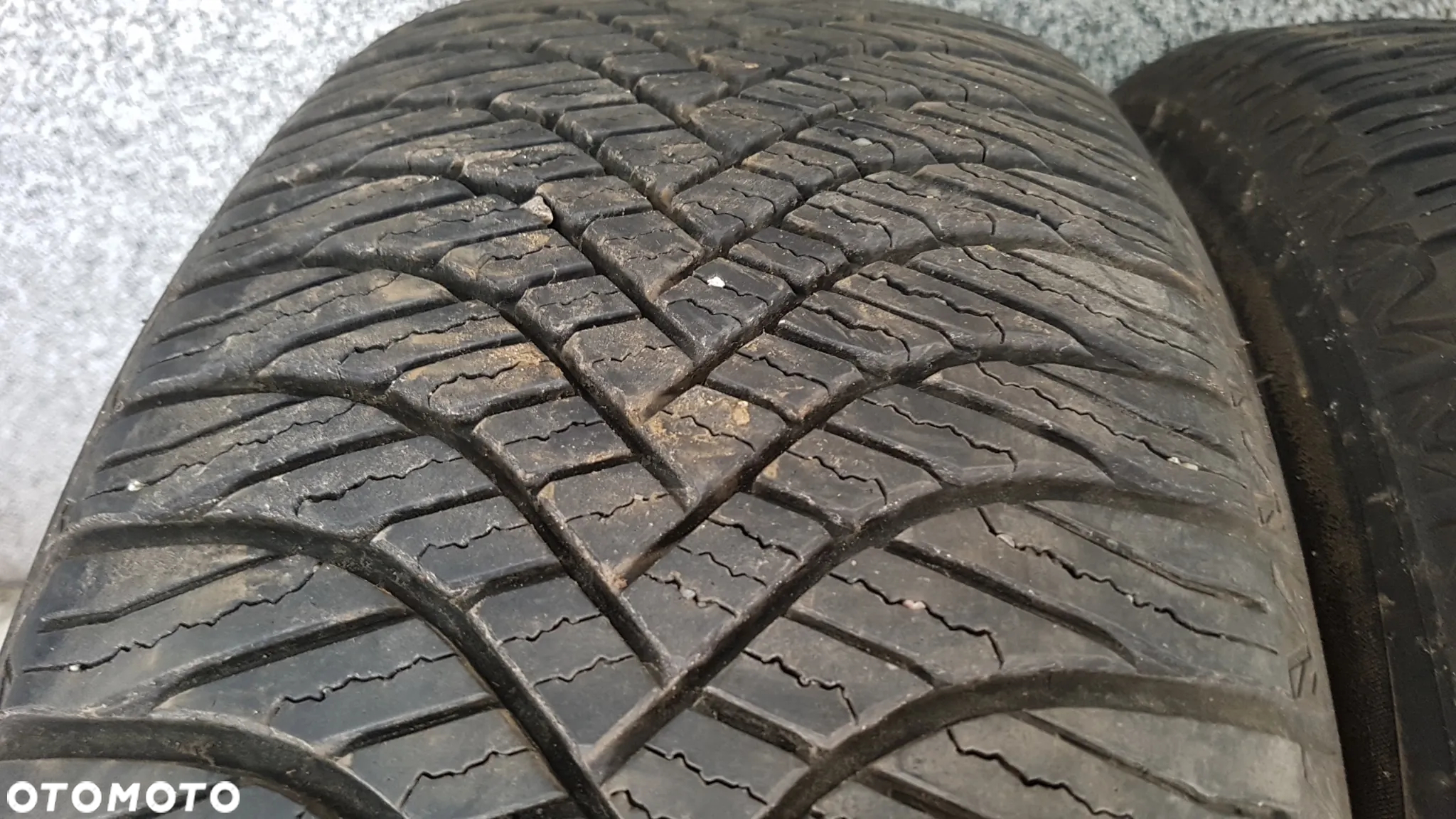 OPONY CAŁOROCZNE 195/50r15  195/50/15 GOODYER VECTOR 4SEASON GEN2 - 4
