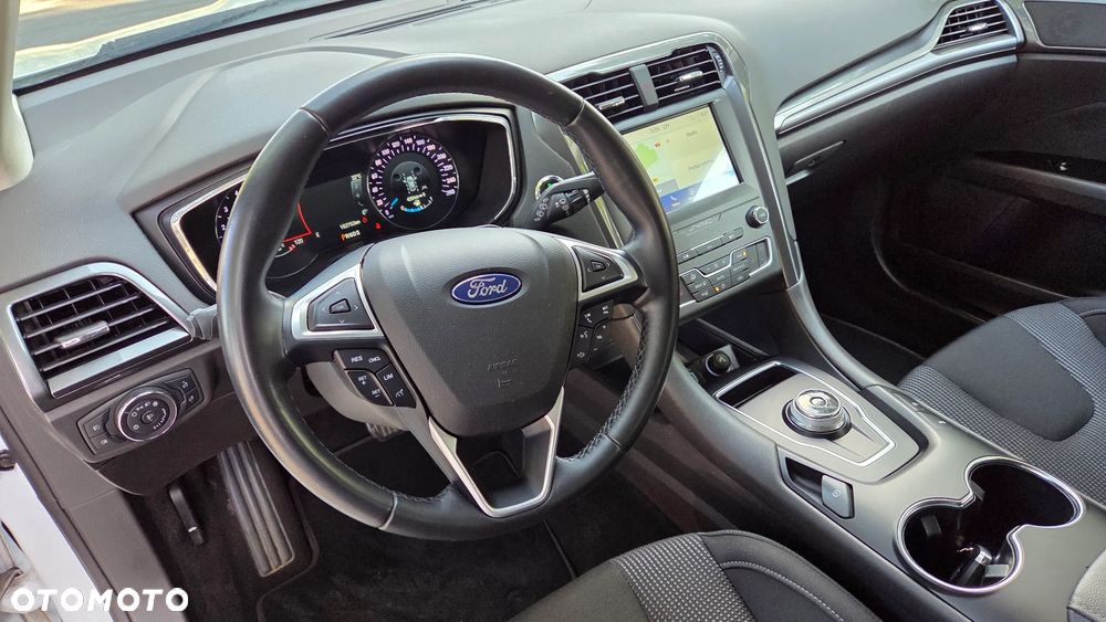 Ford Mondeo 2.0 EcoBlue Titanium - 26