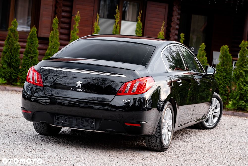 Peugeot 508 Hybrid4 - 13