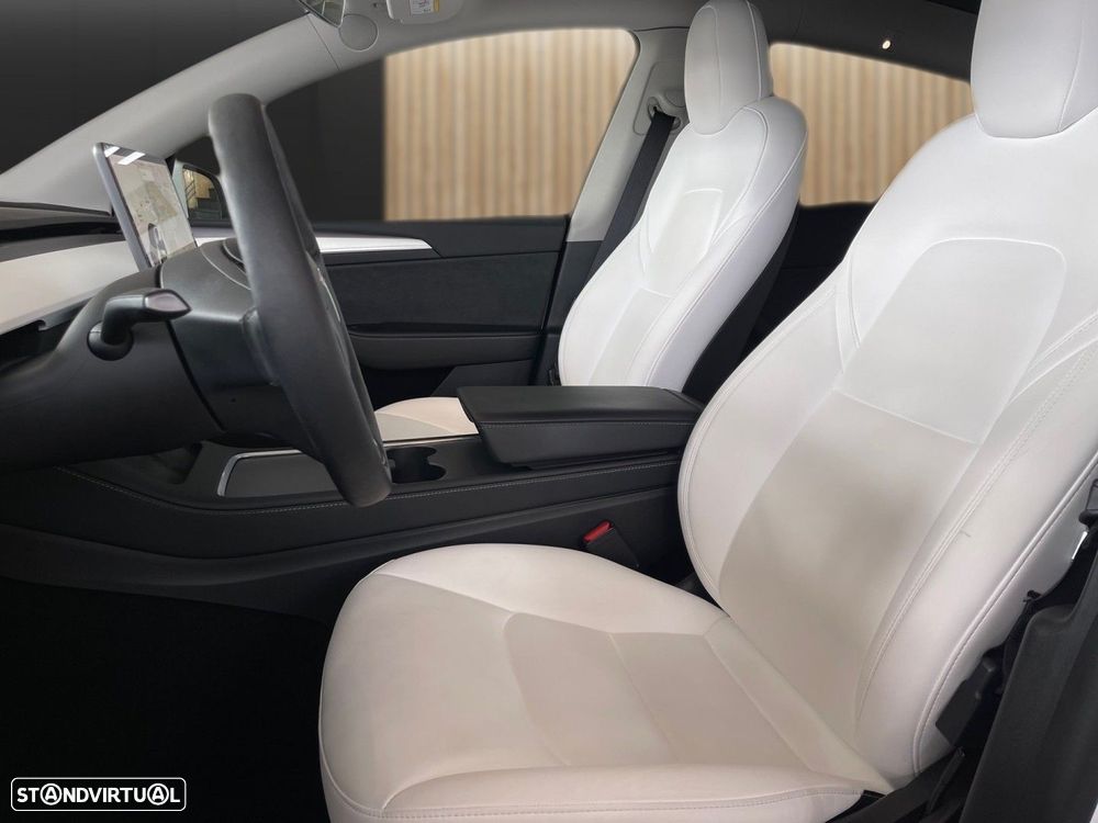 Tesla Model Y Long Range Dual Motor AWD - 5