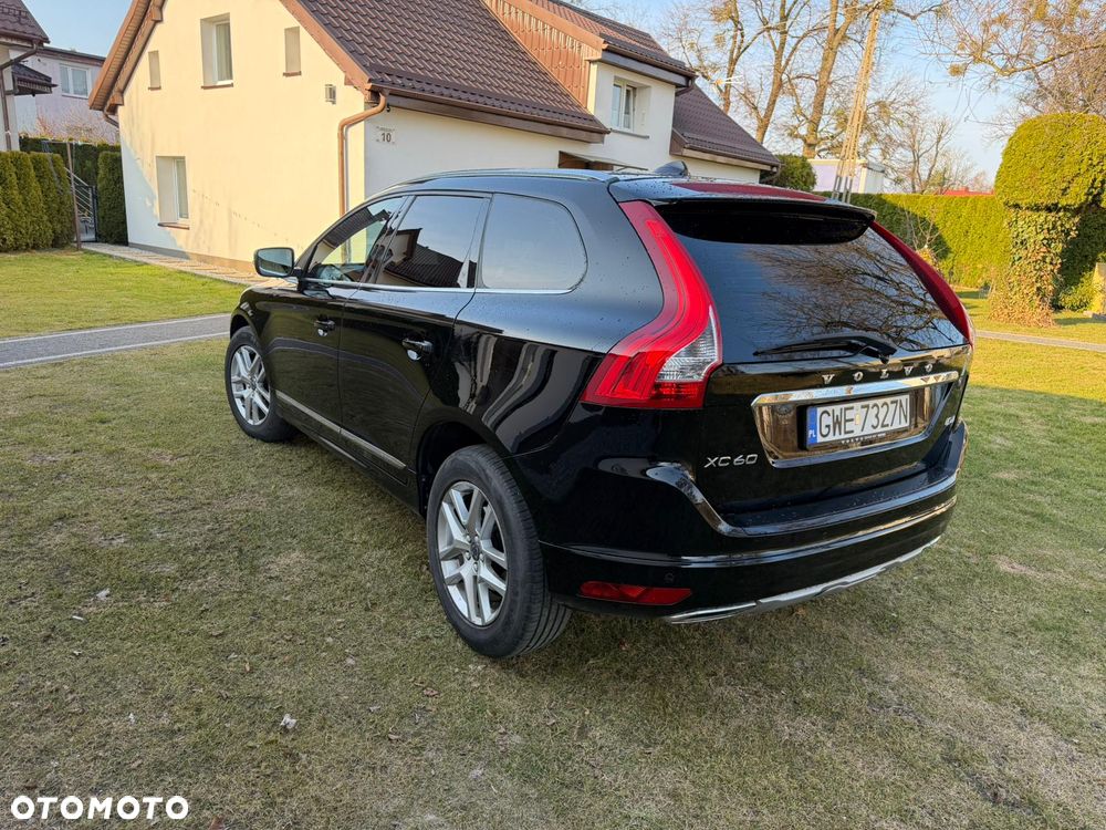 Volvo XC 60 D4 AWD R-Design - 7