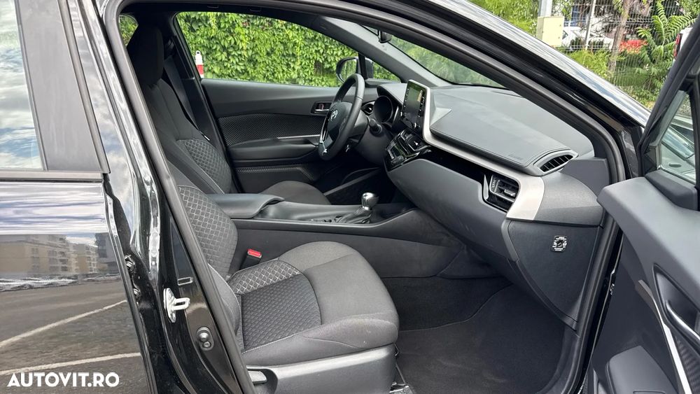 Toyota C-HR 1.8 HSD 122 CP 4x2 CVT Core - 33