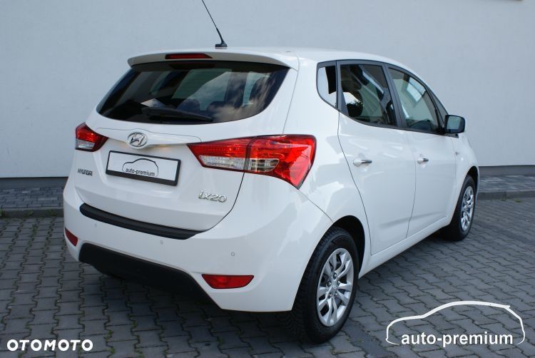 Hyundai ix20 1.4 Premium blue - 4