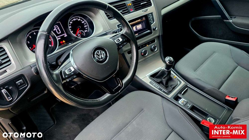 Volkswagen Golf - 25