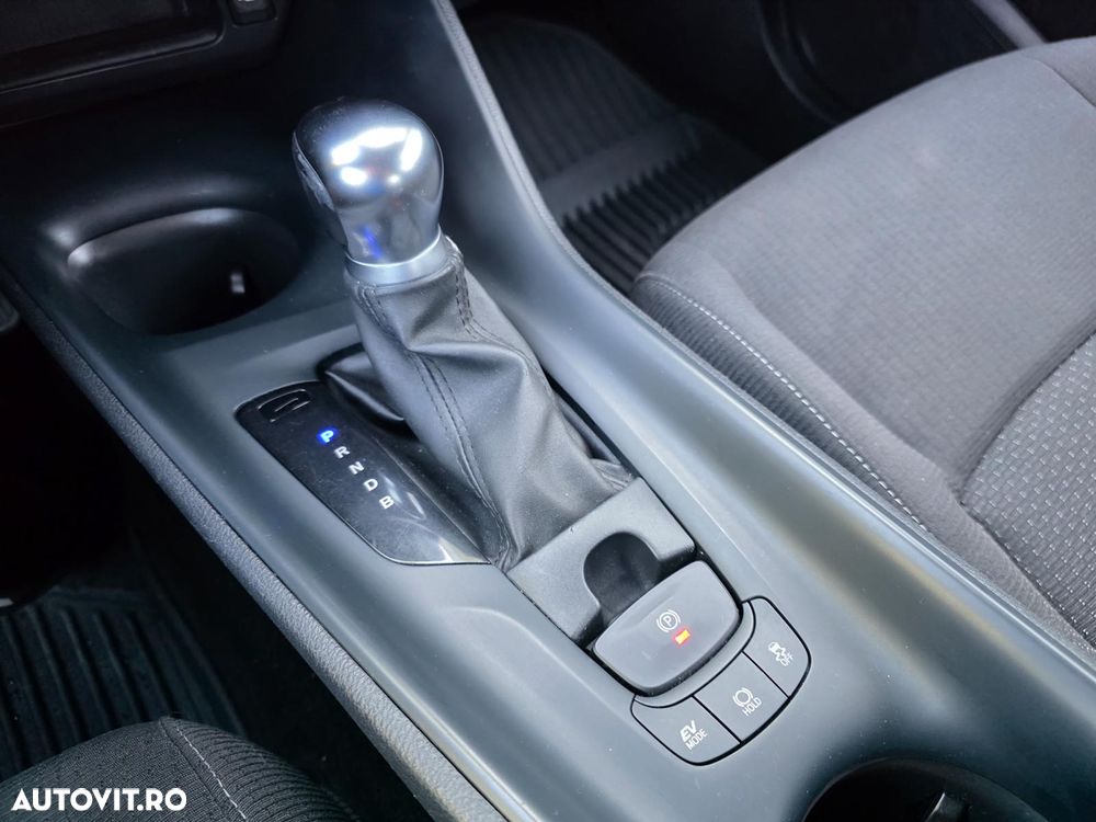 Toyota C-HR 1.8 HSD 122 CP 4x2 CVT Classy - 28