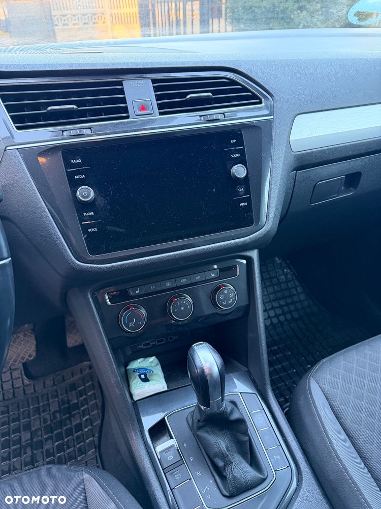 Volkswagen Tiguan 2.0 TDI SCR DSG ACTIVE - 9