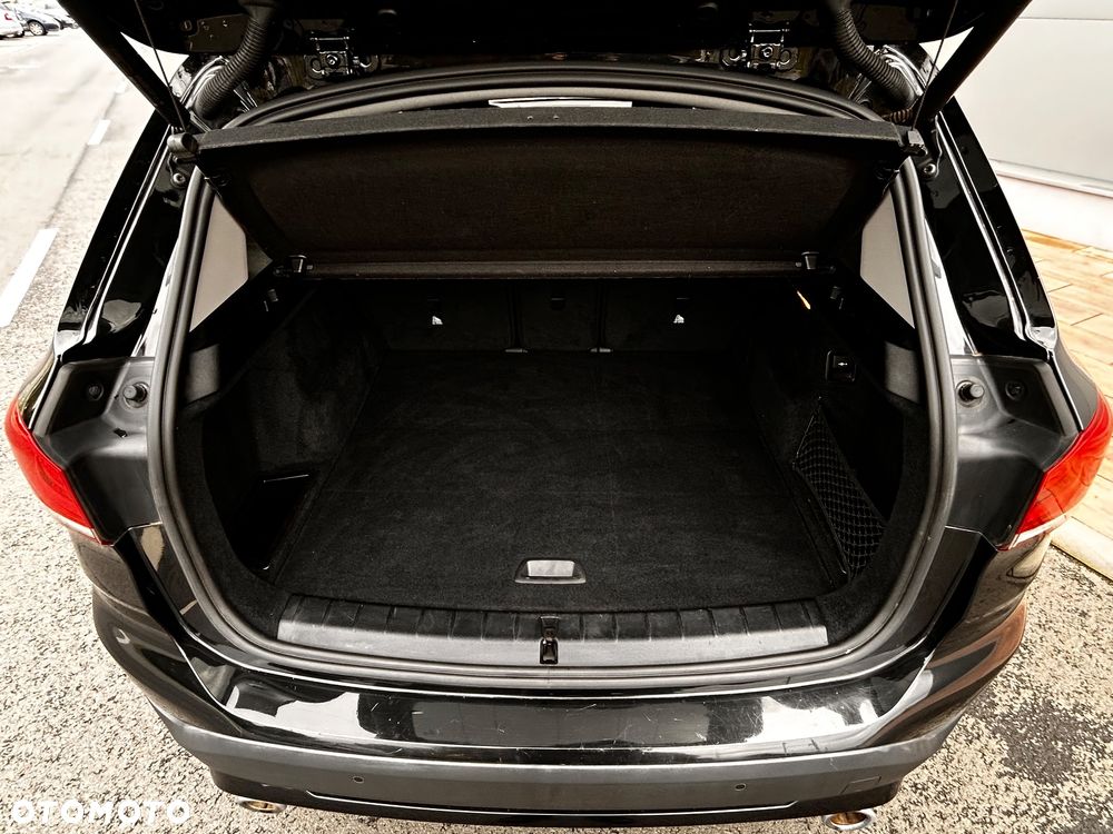 BMW X1 sDrive18d - 38