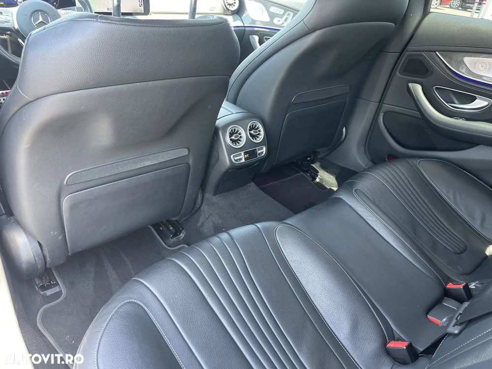 Mercedes-Benz CLS 400 d 4MATIC 9G-TRONIC AMG Line - 23