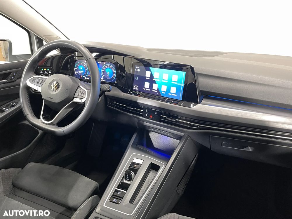Volkswagen Golf - 11