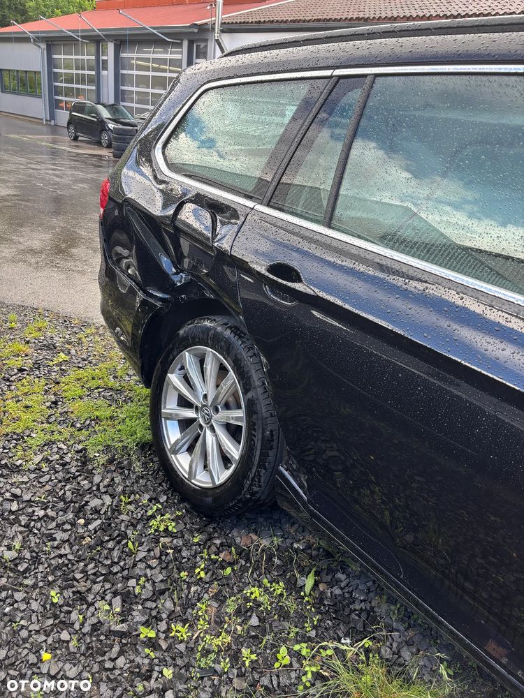 Volkswagen Passat Variant 2.0 TDI DSG (BlueMotion Technology) Comfortline - 4