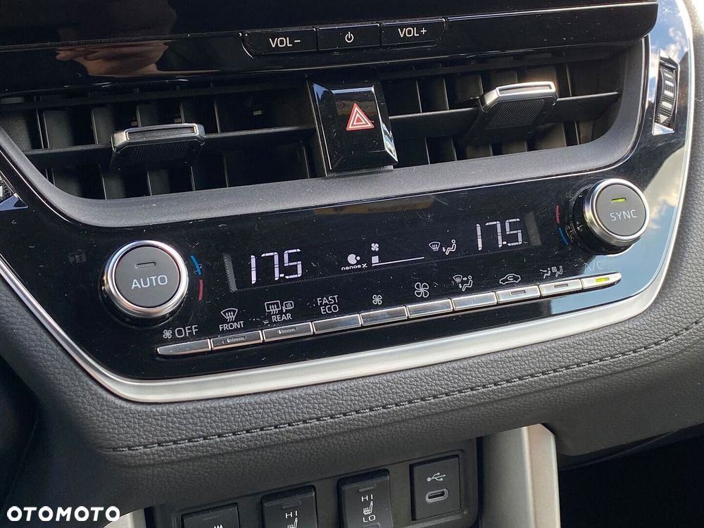 Toyota Corolla Cross 2.0 Hybrid Executive - 21