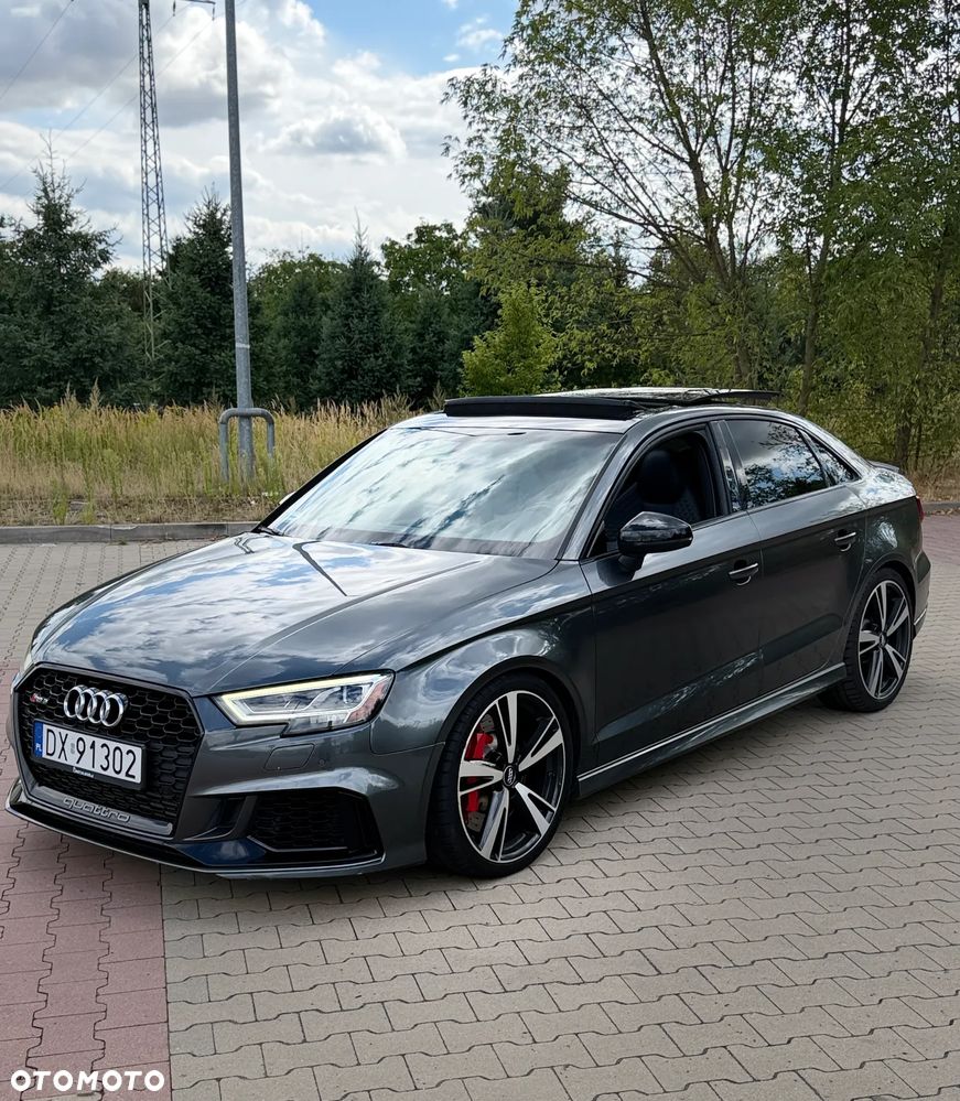 Audi RS3 Limousine - 3