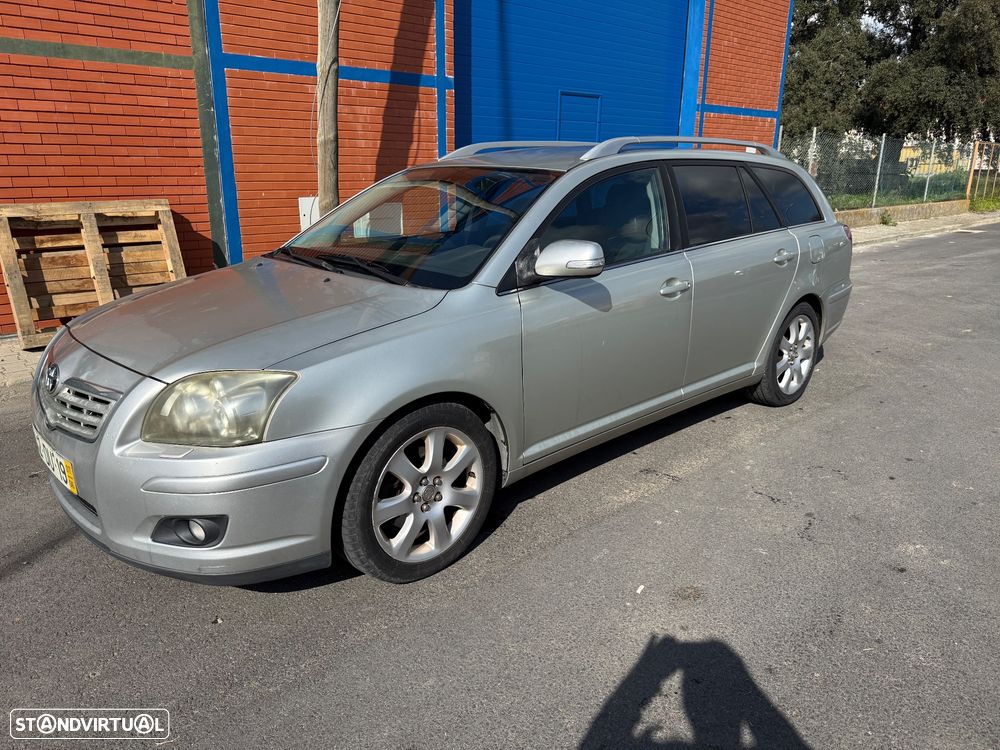 Toyota Avensis SW 2.0 D-4D Sol+GPS - 3