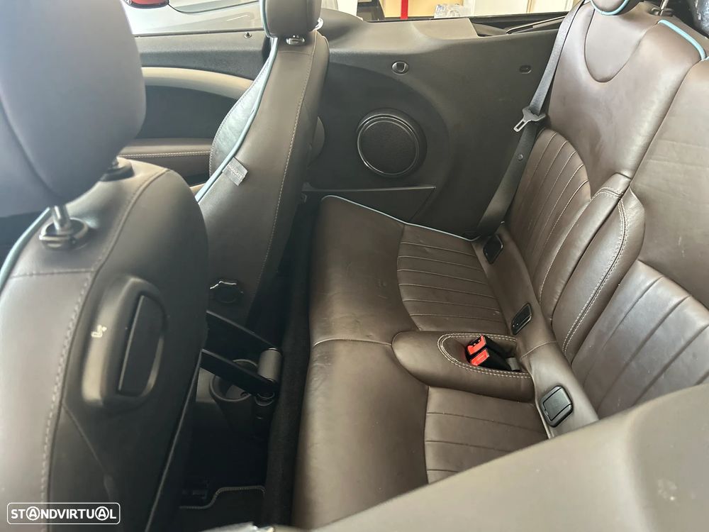 MINI Cabrio Cooper D Highgate - 22