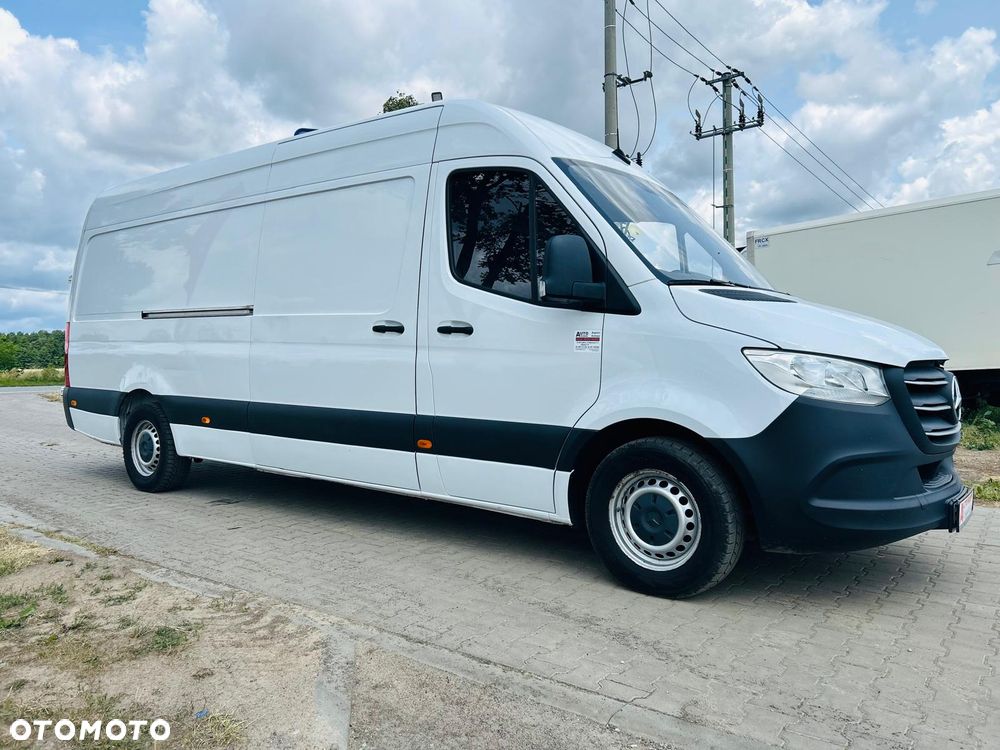 Mercedes-Benz Sprinter - 9