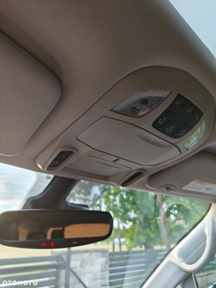 Chrysler Pacifica - 31