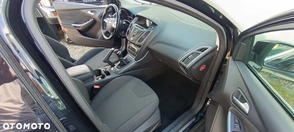 Ford Focus 1.6 FF Titanium - 30