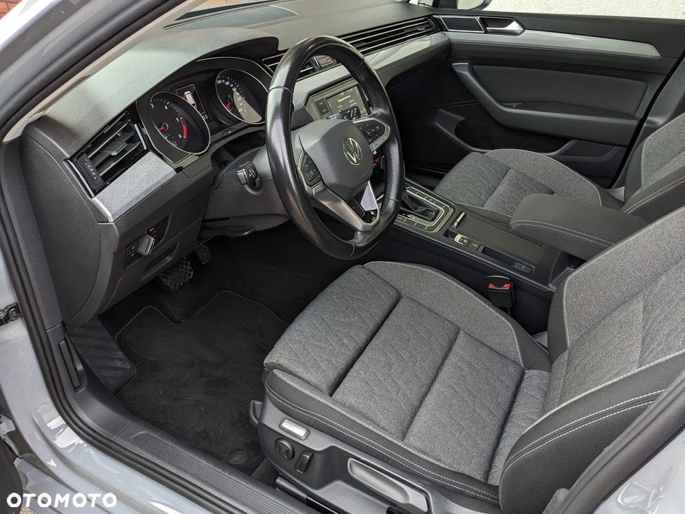 Volkswagen Passat 2.0 TDI SCR Style DSG - 15