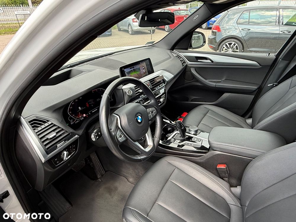 BMW X3 xDrive20d xLine - 16