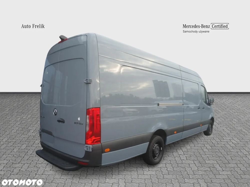 Mercedes-Benz Sprinter 317 - 6