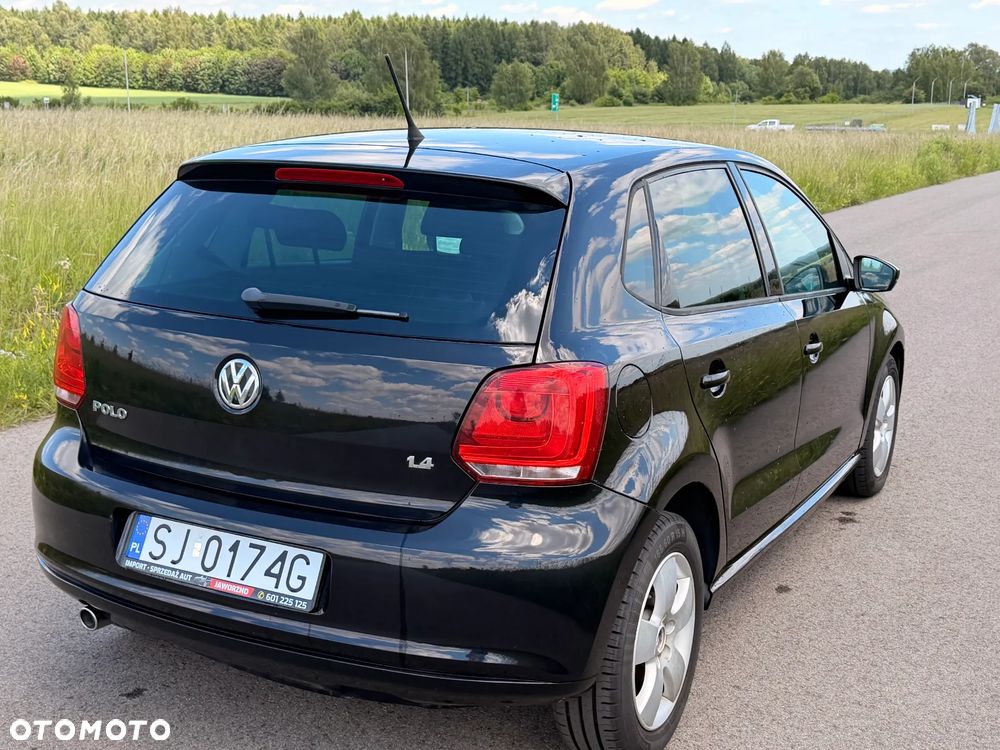 Volkswagen Polo 1.4 16V Comfortline - 14