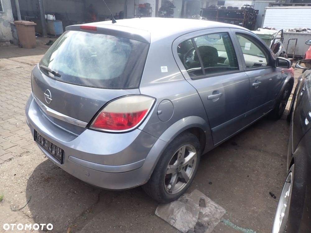 CZĘŚCI - Opel Astra H III 1,4 16V 90KM Z14XEP HB 5D F13 M24 lakier Z163 2004r. INDEX - 10211 - 4