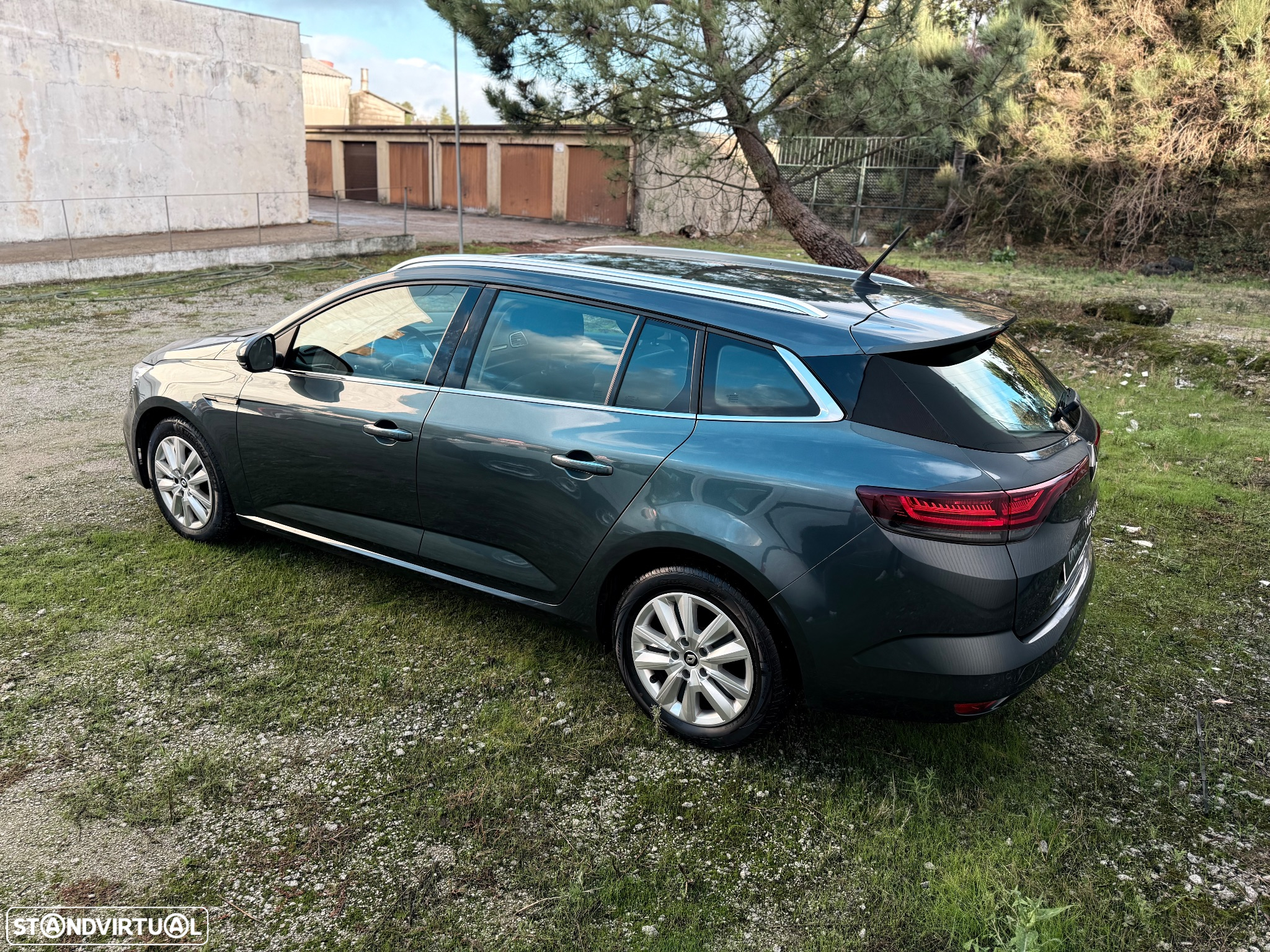 Renault Mégane 1.5 Blue dCi Limited - 9