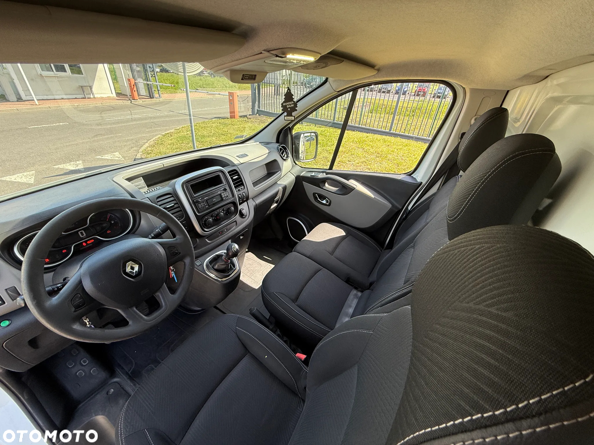 Renault Trafic - 14