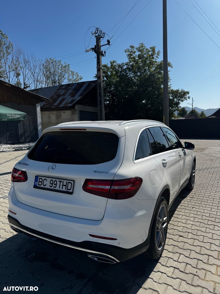 Mercedes-Benz GLC 220 d 4MATIC 9G-TRONIC AMG Line - 11