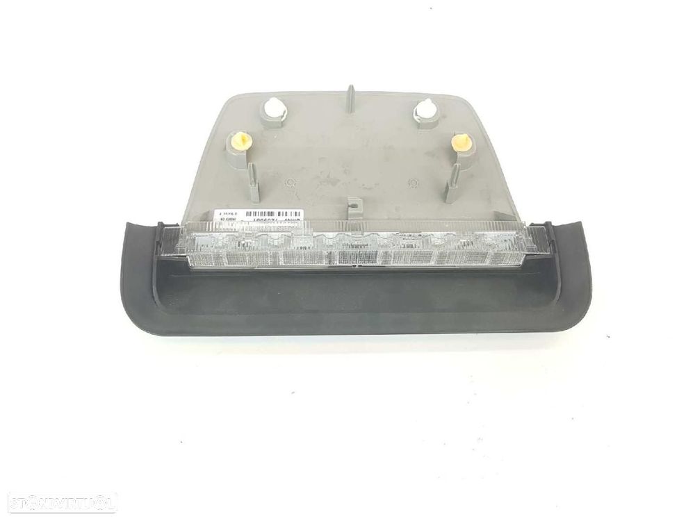 FAROLIM TRASEIRO CENTRAL BMW SERIE 3 BERLINA F30 - 1