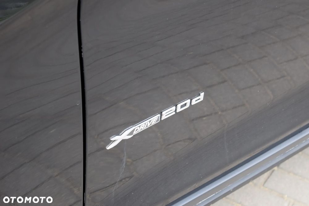 BMW X3 xDrive20d - 16