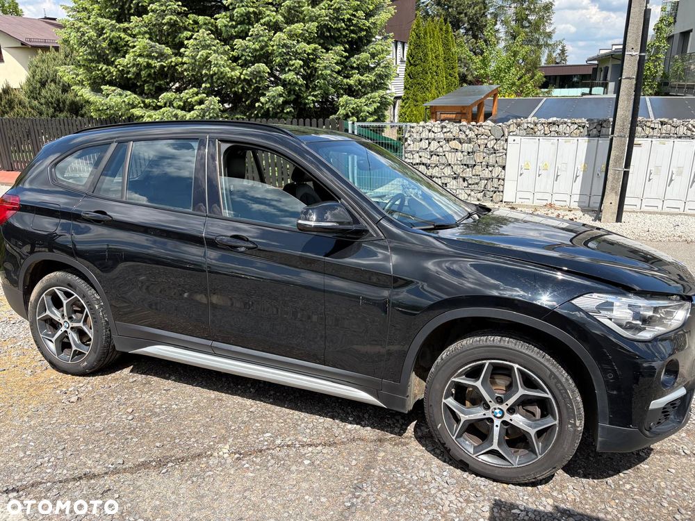 BMW X1 sDrive18d Business Edition - 24