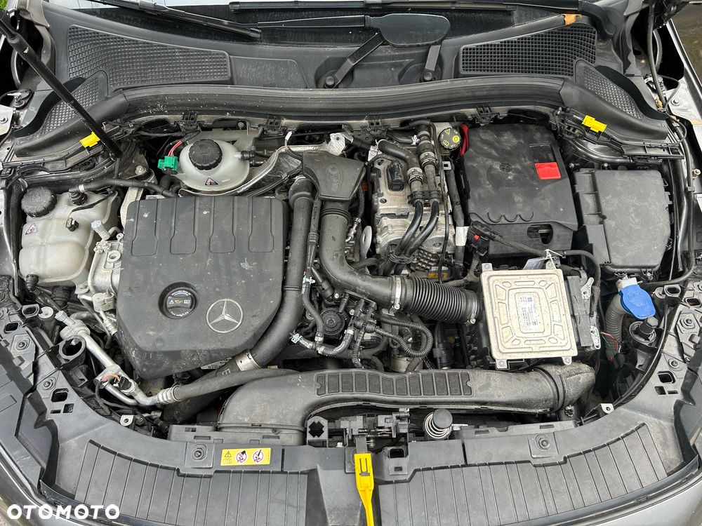 Mercedes-Benz GLA 250e Progressive - 10