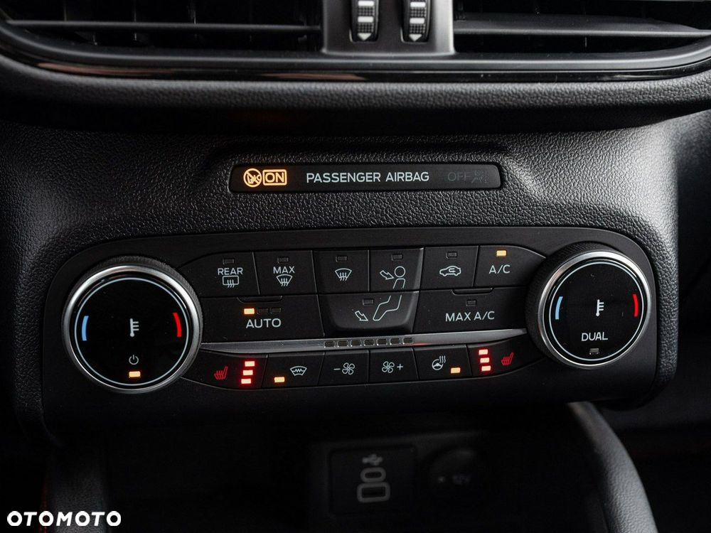 Ford Kuga - 17