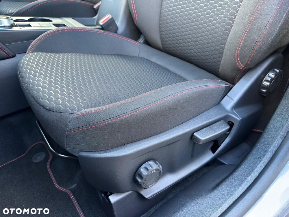 Ford Kuga - 16
