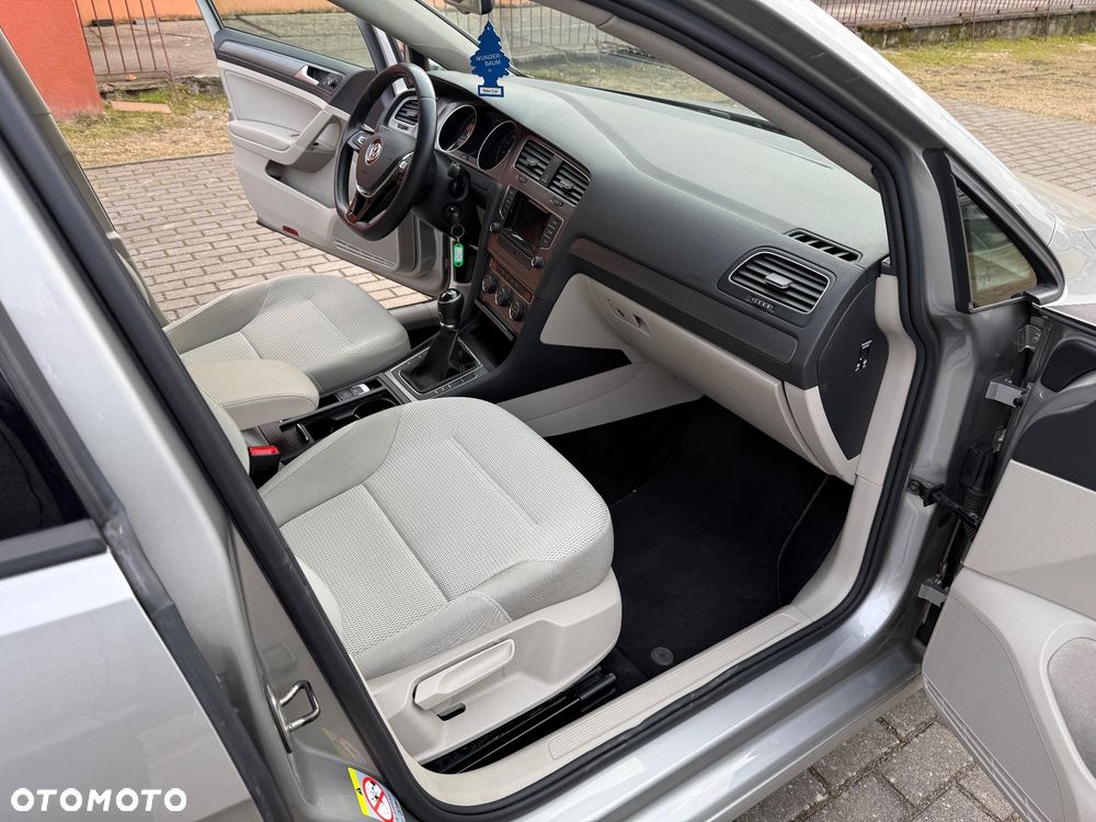 Volkswagen Golf - 13