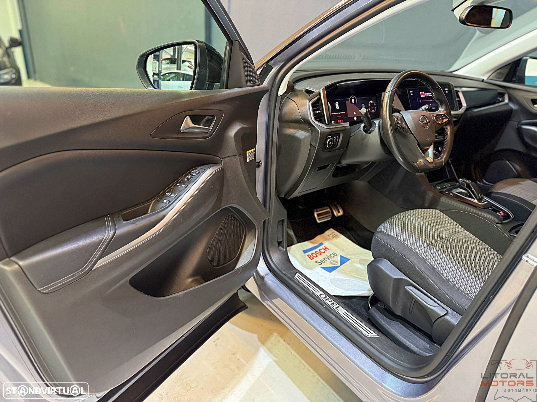Opel Grandland 1.2 T GS Line AT - 13