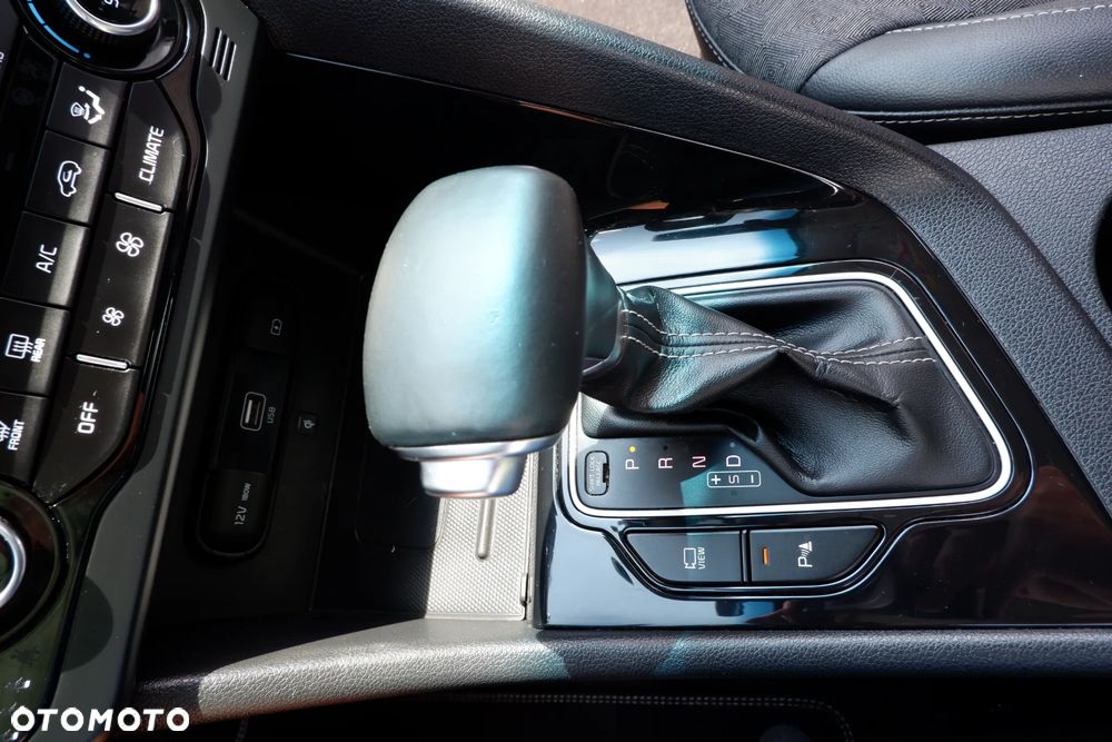 Kia Niro 1.6 GDI Hybrid L Business Line - 22