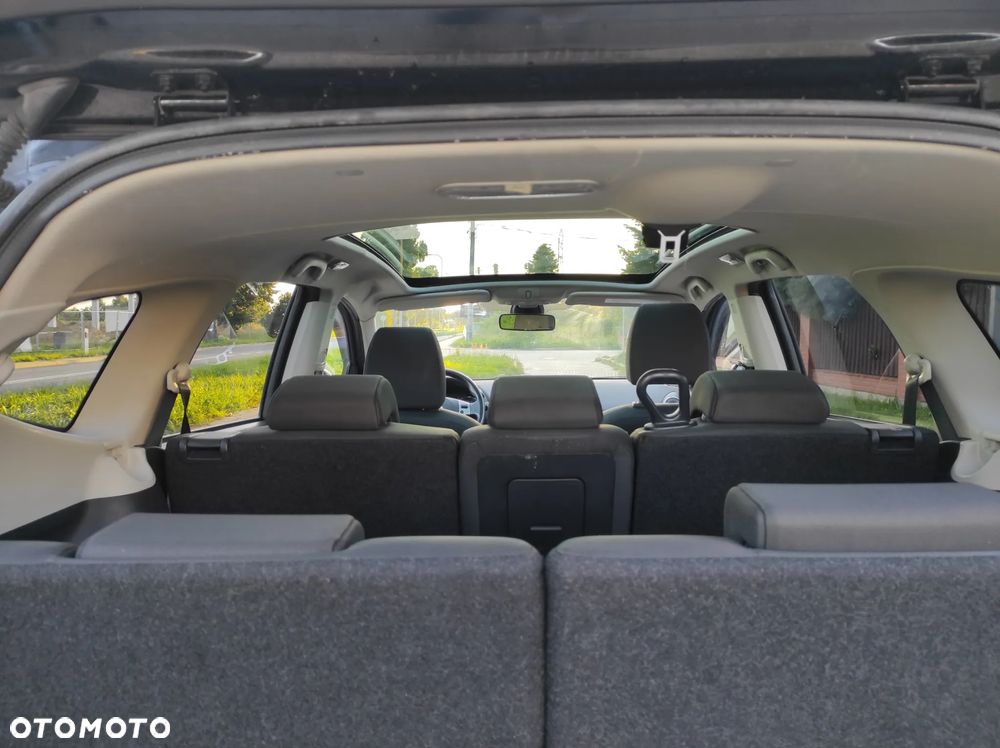 Nissan Qashqai+2 - 12