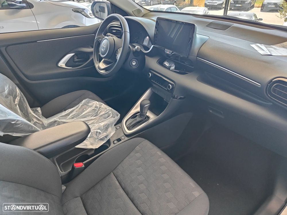 Mazda 2 1.5 L Hybrid VVT-i Centre-Line - 8