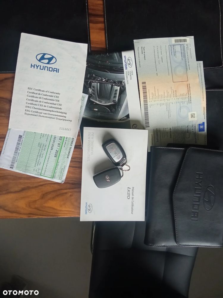 Hyundai ix20 1.6 CRDi Fifa World Cup Edition - 40