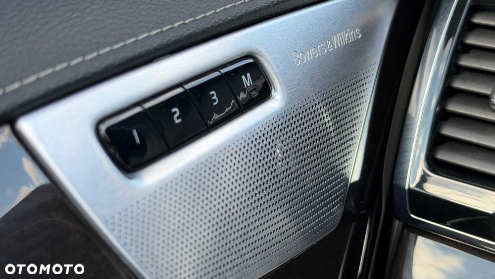 Volvo XC 90 - 8