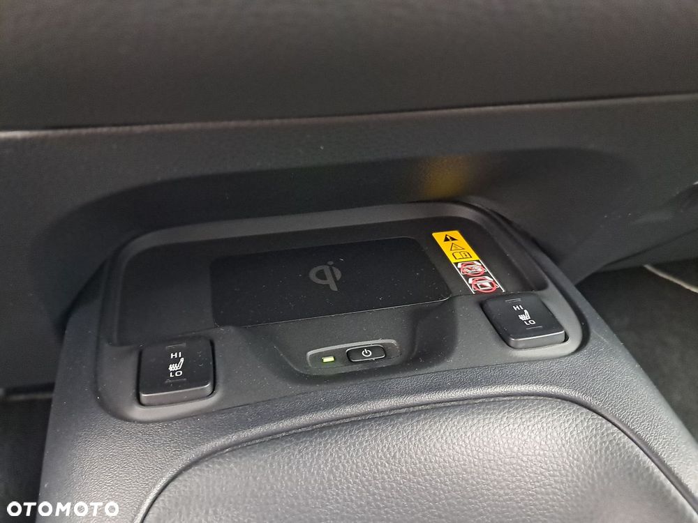 Toyota Corolla 1.8 Hybrid Comfort - 28