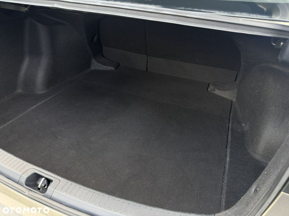 Toyota Corolla 1.5 Style - 35
