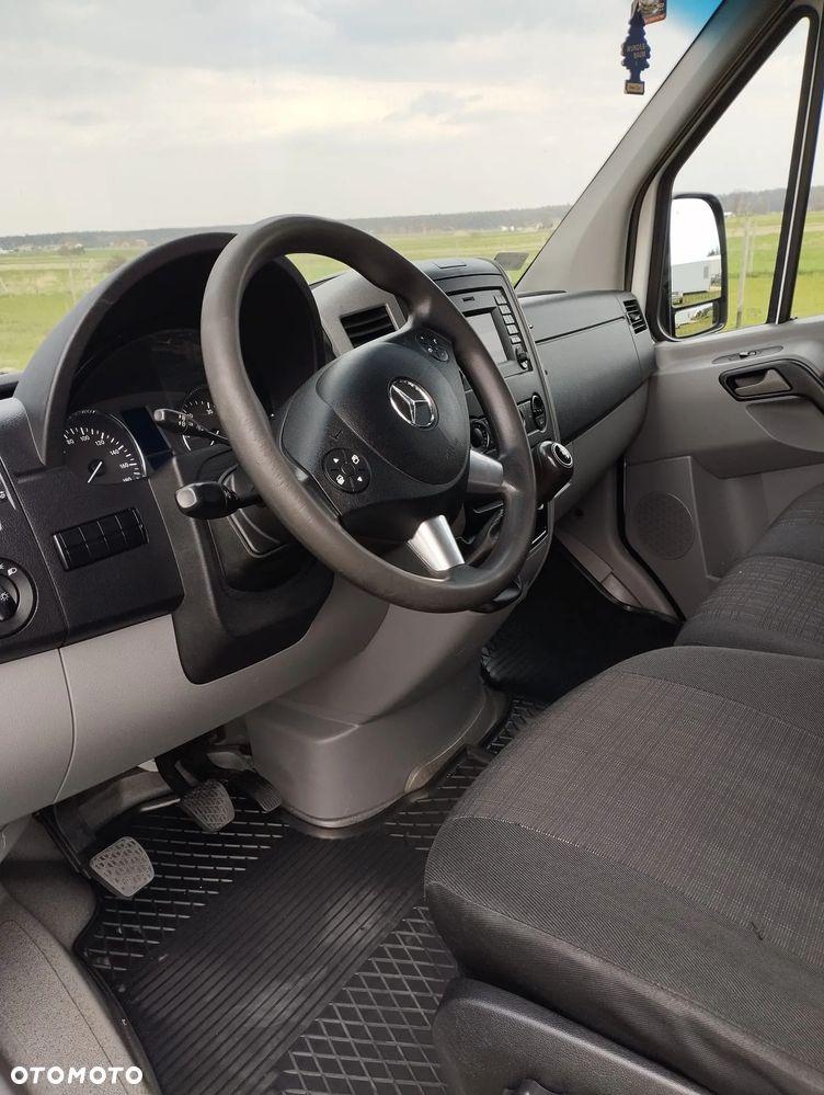 Mercedes-Benz Sprinter - 6