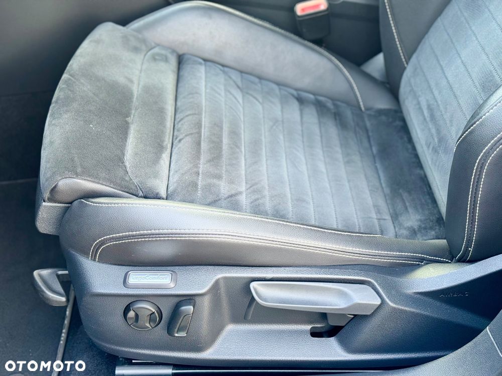 Volkswagen Passat 2.0 TDI SCR Highline DSG - 23